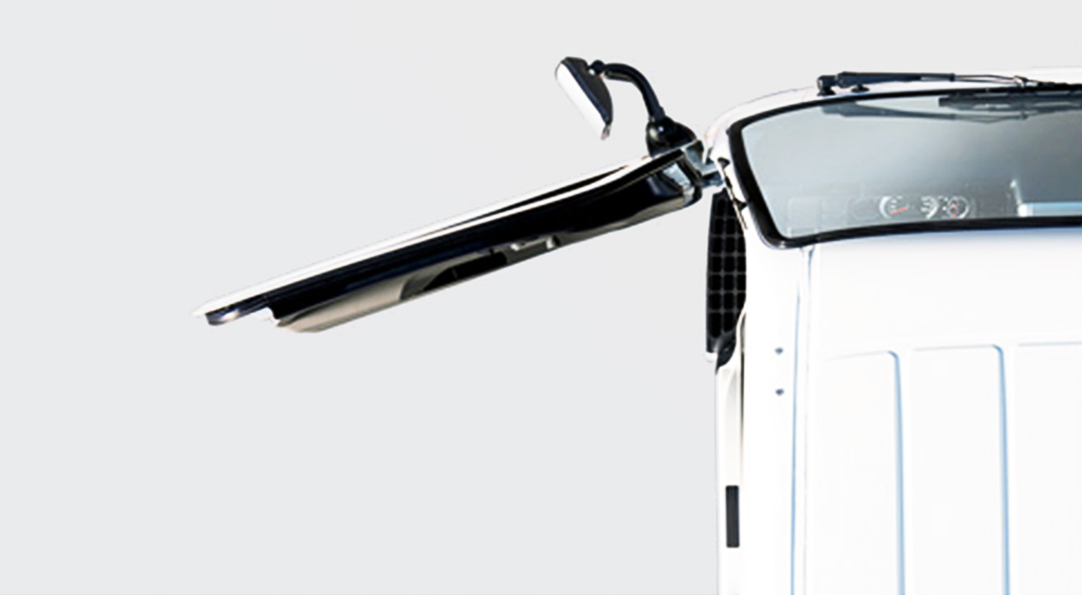 Góc mở cửa cabin rộng (~ 780)